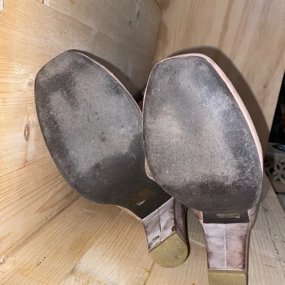 Fun pair of Jeffrey Campbell leather Boots - Picture 4 of 11